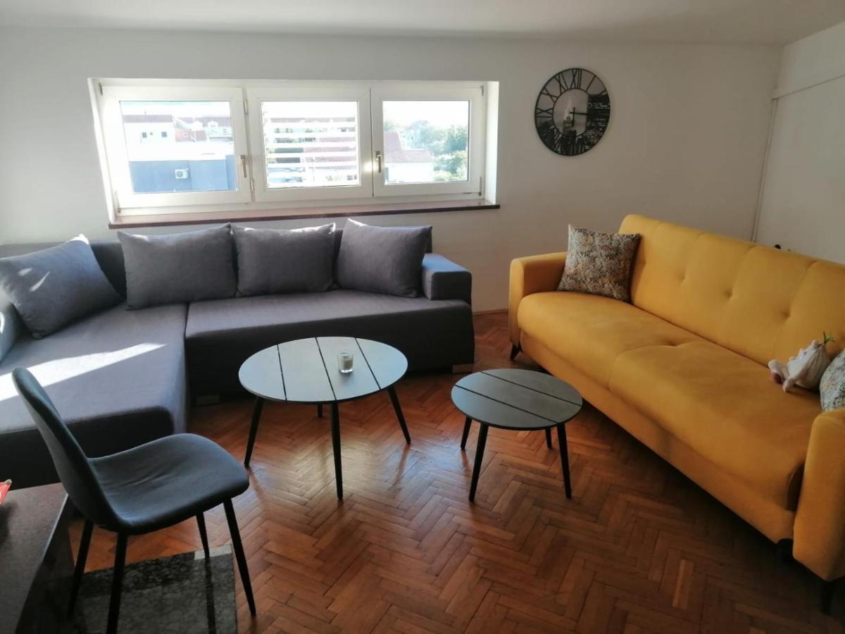 Barun Apartments Каштела Экстерьер фото