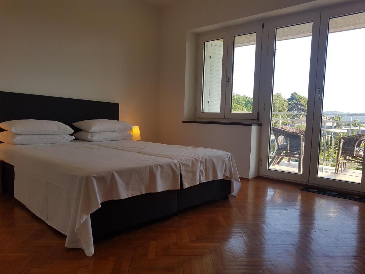 Barun Apartments Каштела Экстерьер фото