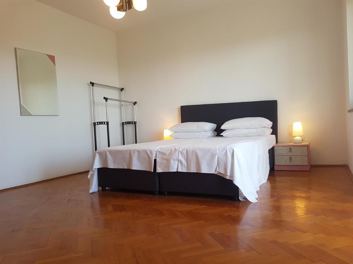 Barun Apartments Каштела Экстерьер фото