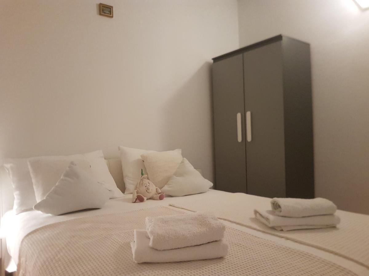 Barun Apartments Каштела Экстерьер фото
