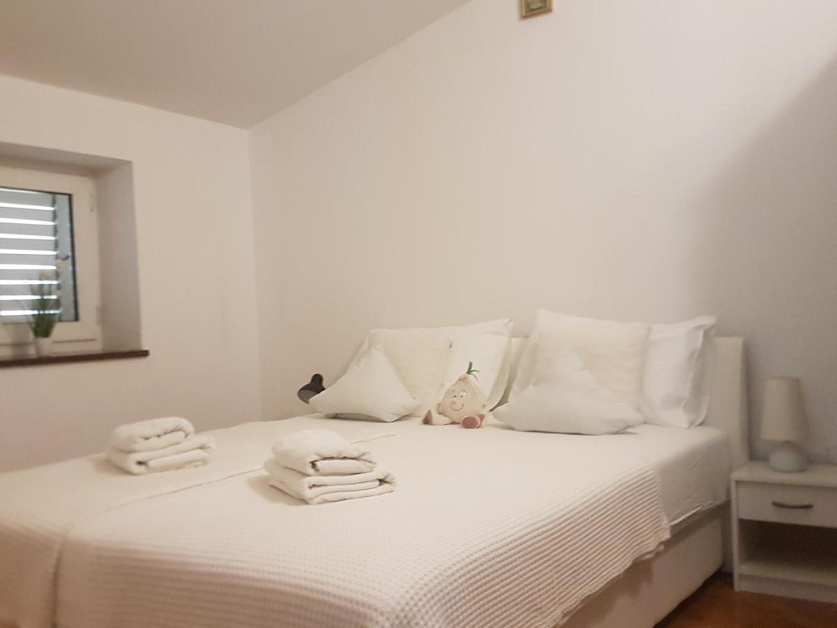Barun Apartments Каштела Экстерьер фото