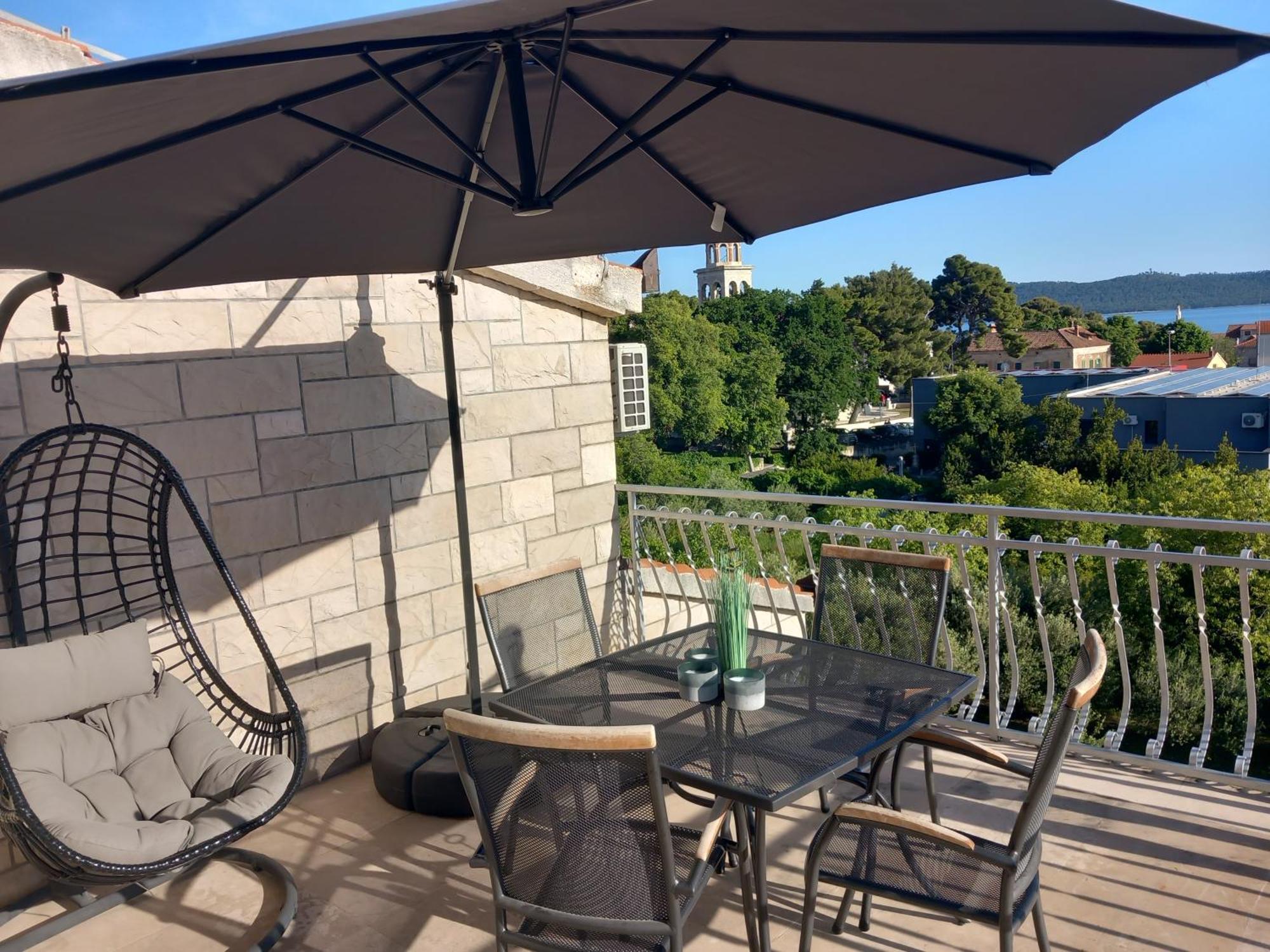 Barun Apartments Каштела Экстерьер фото