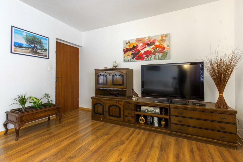 Barun Apartments Каштела Экстерьер фото