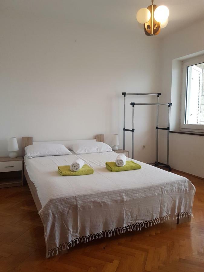 Barun Apartments Каштела Экстерьер фото